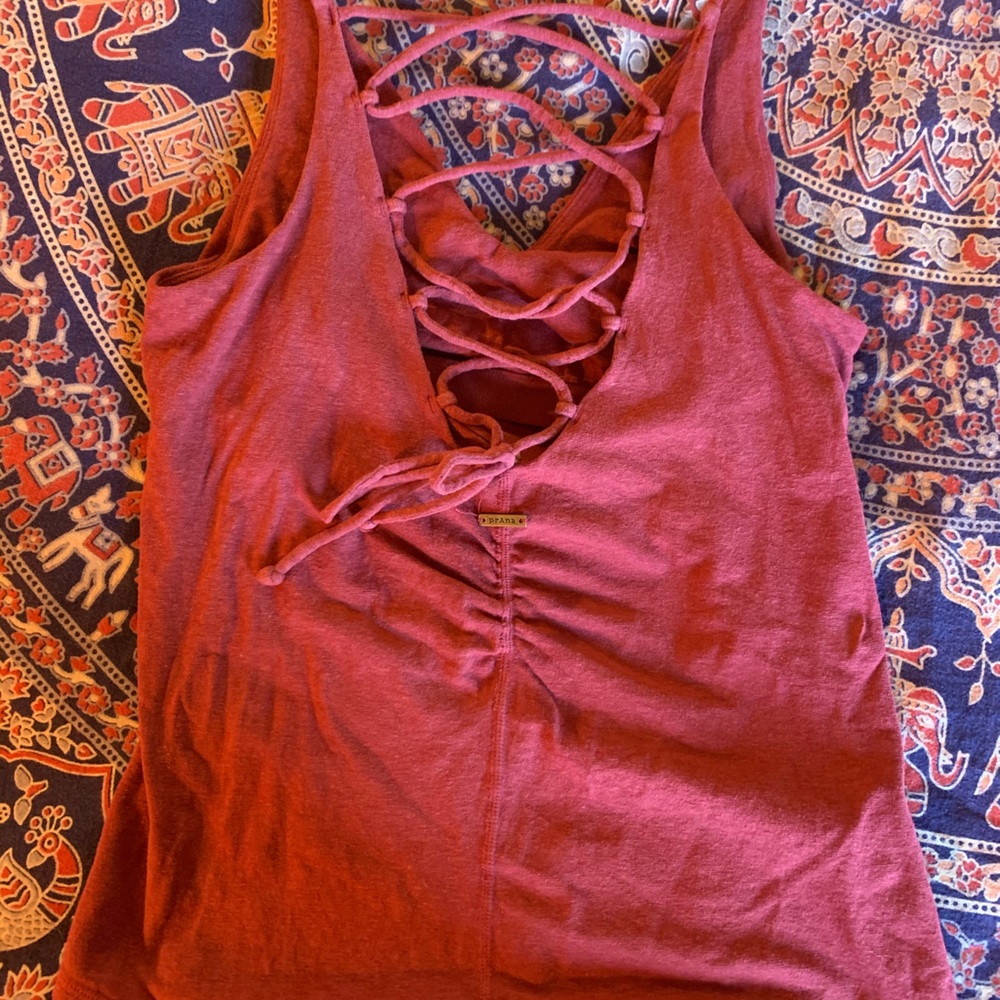 Prana tank